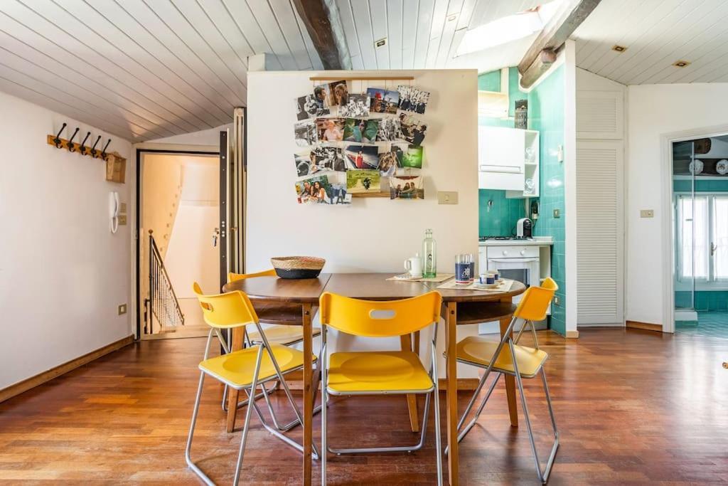 Lovely One-Bedroom Attic In An Ancient Village Bologne Extérieur photo
